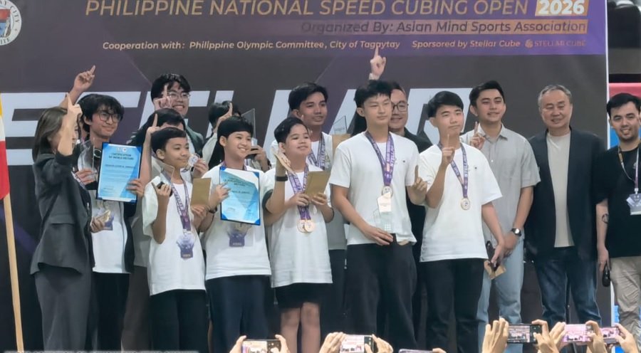 15-anyos na Pinoy nambasag ng world record sa speedcubing