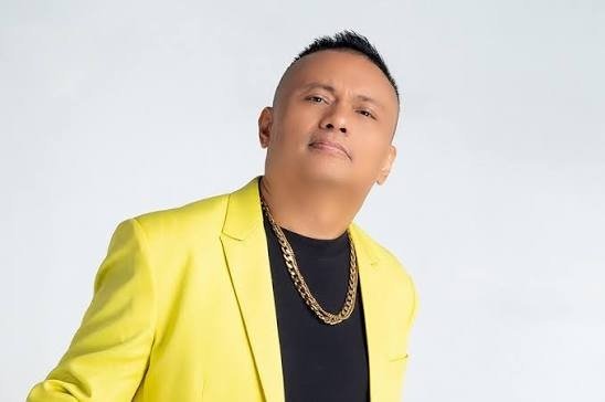 Andrew E, nag-mini concert sa graduation ng int’l school