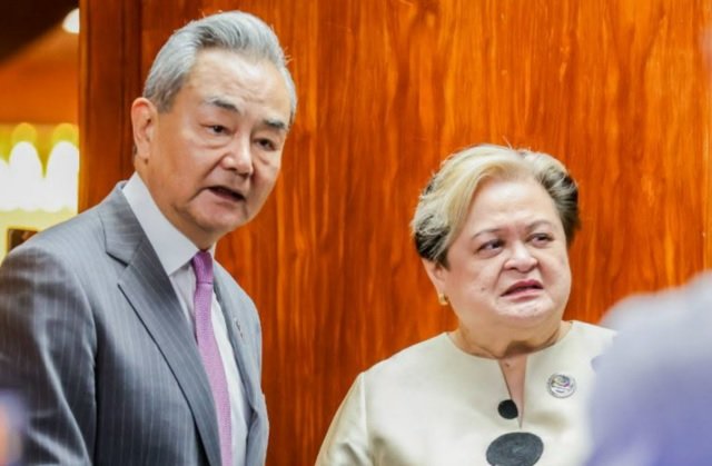 PH kinompronta ang China FM sa pag-atake sa Ayungin
