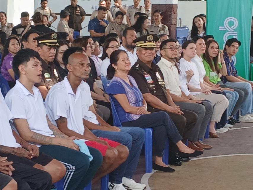 FL Liza dumalaw sa New Bilibid Prison